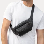 sac banane homme cuir porté en bandoulière