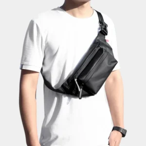 Sac Banane Imperméable porté en bandoulière