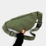 sac banane velours vert sapin poche arrière zippée