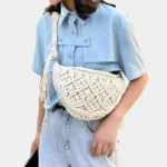Sac Banane Crochet Blanc Porté en bandoulière