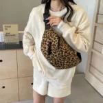 Banane XL Leopard bandoulière