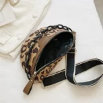 sac banana leopard intérieur