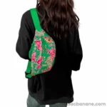 sac banane fleuri vert en bandoulière