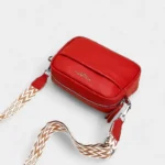 Sac Banane Femme Cuir Rectangulaire Bandoulière rouge avec sangle géométrique et poche avant