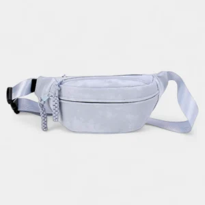 Sac Banane Velours Lisse de couleur gris clair avec une sangle lisse affiché de côté