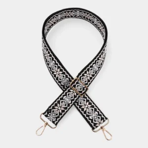 Bandoulière Motifs Jacquard Nordique noire avec boucle de réglage et mousquetons dorés en métal.