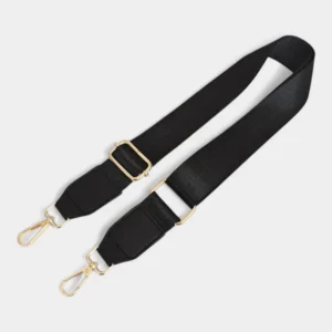 Bandoulière Tissu Satiné Finition Cuir noire avec mousquetons métallisés dorés et boucle réglable brillante, présentée sur fond clair.