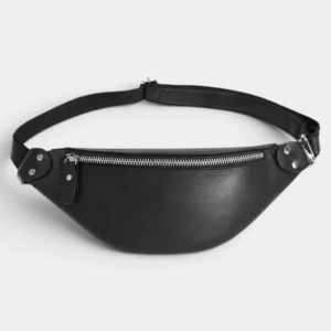 Petit sac banane en cuir gris foncé posé à plat, vue de face avec fermeture zippée chromée