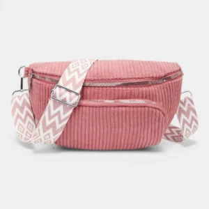 sac banane velours côtelé rose, vu de face avec une sangle jacquard à motif chevron et deux poches zippées frontales
