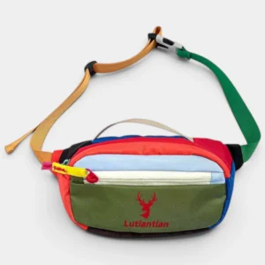 Petit sac banane nylon multicolore colorblock vert kaki, de face avec sangle réglable multicolore à clip plastique