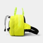 Sac Banane Technique Gorpcore Outdoor Nylon Ripstop Sac banane nylon ripstop jaune fluo au style gorpcore outdoor, vue arrière avec panneau mesh et cordelettes coordonnées