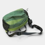 Grand sac banane randonnée porte-gourde en nylon ripstop vert, vu de dessus avec cordon de serrage noir