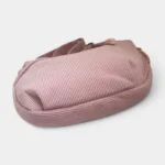 Sac Banane XXL Femme Velours Côtelé Sac banane en velours côtelé rose poudré posé à plat, vue de dessous