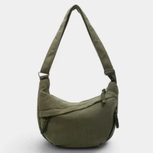 Sac banane XXL en velours côtelé vert kaki, présenté de face avec une sangle réglable assortie