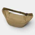 Grand Sac Banane XXL Streetwear Sac banane XXL nylon beige sable au style streetwear, vue arrière avec sangle réglable à clip plastique