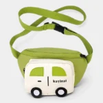 Sac banane enfant vert kaki en nylon sangle déployée avec sa boucle clipsable de réglage