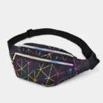 Sac Banane Géométrique Multicolore Brillant Festival Sac banane en cuir noir posé de face, orné de lignes géométriques multicolores brillantes avec fermeture éclair irisée