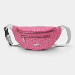 Sac Banane Imprimé Japonais Feuilles Argentées Sac banane demi-lune rose framboise posé de face avec sa poche avant zippée et sa large sangle gris clair