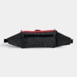 Sac Banane Rectangulaire Allongé Nylon Ripstop Déperlant Sac banane en nylon ripstop noir vu de dos, avec sa poche zippée horizontale sur tout le panneau arrière.
