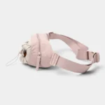 Sac Banane Randonnée Poche Gourde Nylon Déperlant Sac banane en nylon rose pâle vu de côté avec fermeture éclair à tirette en sangle et boucle clip