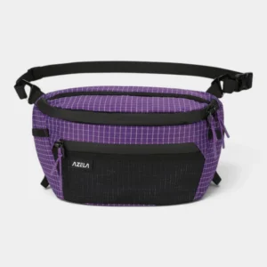 Sac banane ripstop violet quadrillé posé de face avec grande poche avant en filet noir