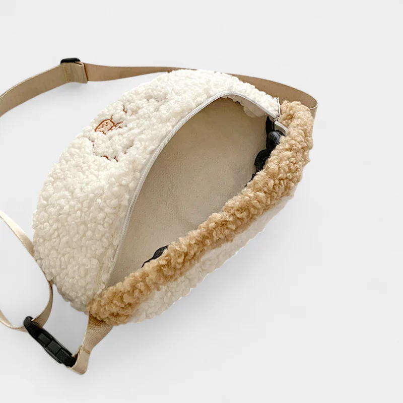 sac banane enfant moumoute beige poche ouverte