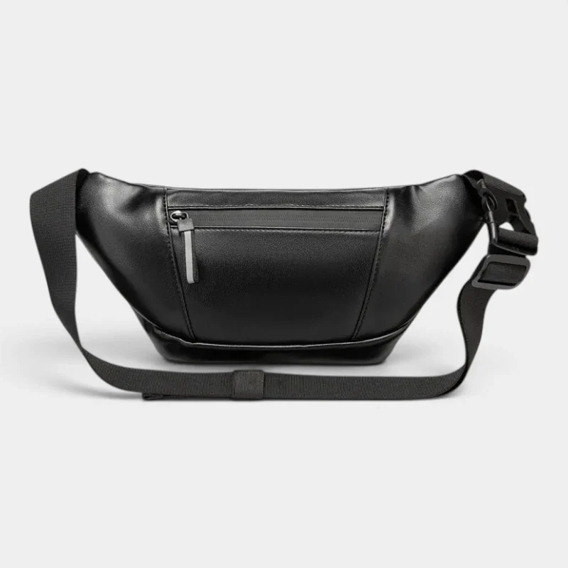 Sac banane simili cuir noir, vue arrière avec une poche zippée sur le panneau dos et sangle à clip plastique